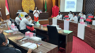 Santy Sastra,  Public Speaking di Kegiatan Orientasi Kerja Calon Dosen Tetap di Lingkungan Yayasan Kesejahteraan Korpri Bali