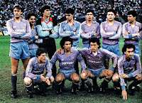 REAL MADRID C. F. - Madrid, España - Temporada 1985-86 -  Maceda, Chendo, Agustín, Michel, Solana, Gordillo y Camacho; Butragueño, Hugo Sánchez, Valdano y Ricardo Gallego - FC COLONIA 2 (Bein y Geilenkirchen), REAL MADRID C. F. 0 - 06/05/1986 - Copa de la UEFA, final, partido de vuelta - Berlín, Alemania, Olympiastadion - El Madrid, bajo la dirección de Luis Molowny, había ganado 5-1 en la ida y así ganó su 2ª Copa de la UEFA consecutiva