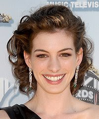 5. Anne Hathaway Celebrity Hairstyle Trends  2014