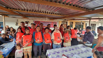 PDI Perjuangan Menyapa, Rapidin Salurkan Ribuan Paket Sembako ke Dairi