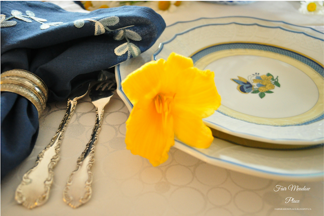 Set the Table - Blue White & Yellow