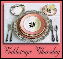 Tablescape Thursday logo
