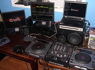 Computer Systems on Computer Dj