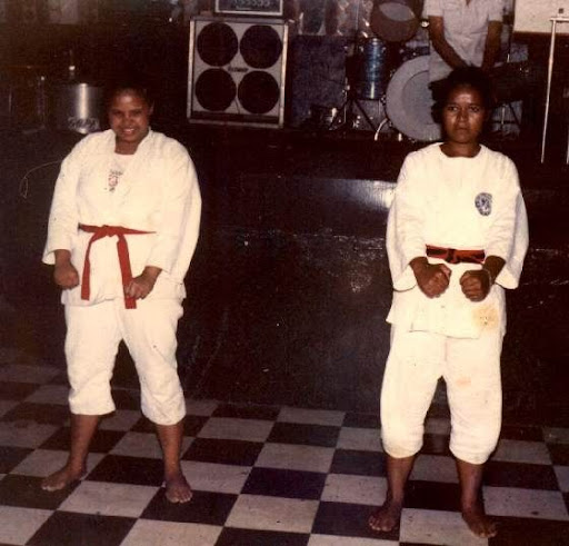 DEMONTRAÇÃO DE KARATE EM LONDRINA PARANA: