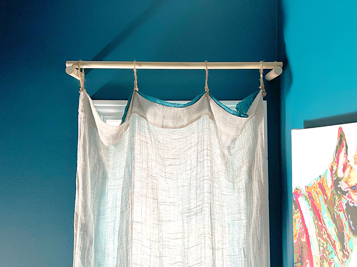 modern dowel curtain rod closer up