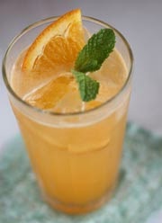 cara membuat minuman dingin orange punch spesial