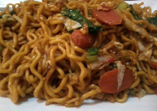 Mie goreng sosis