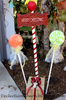 Eclectic Red Barn: Lollipops, Christmas pole and Christmas box