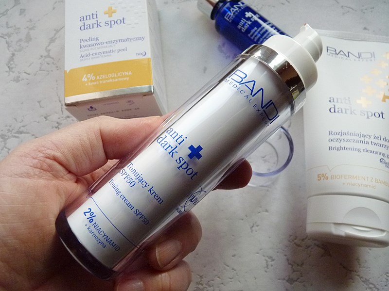 Bandi MEDICAL Anti Dark Spot Tonujący krem SPF 50