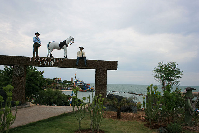 Wisata Bahari Lamongan