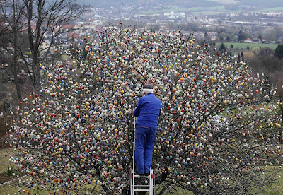 german easter egg tree