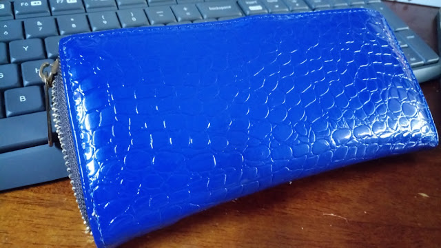 blue wallet