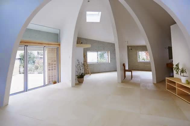 Tochigi House Blends Design with Two Very Different Types of Residential Architecture Plus Domed Interior