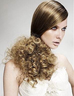 Moderne stilvolle wellige Frisuren 2012/2013