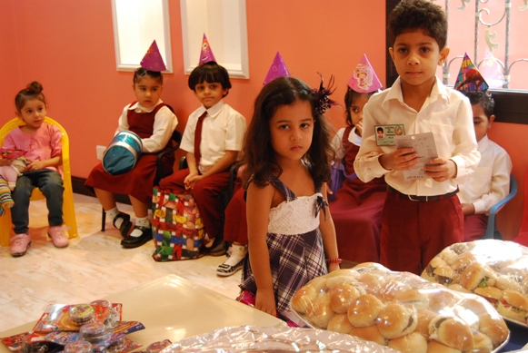 صور عيد ميلاد الطفلة سارة