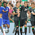 Werder bate o Chelsea, Schalke perde em casa e Dortmund faz 10 a 0