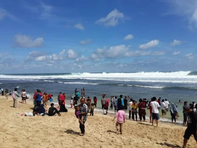 Keindahan Pantai Indrayanti Gunung Kidul, Yogyakarta