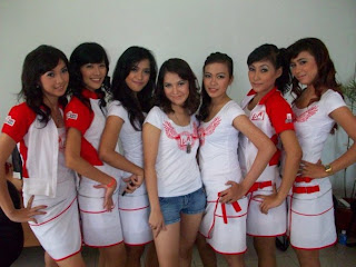 Foto SPG Terbaru 2012 | Kumpulan Gambar Seksi SPG 2012