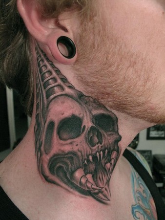 skull tattoo neck