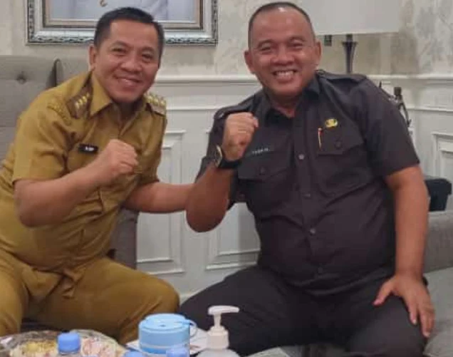 Foto : Irbansus Inspektorat Karawang saat bersama Plt Bupati Karawang Aep Saepulloh