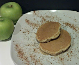 apple cinnamon pancakes