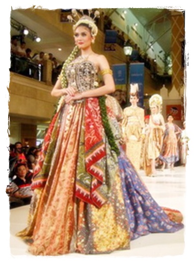  Model gaun batik modern wanita terkini
