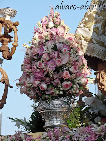 exorno-floral-procesion-carmen-coronada-malaga-2012-alvaro-abril-flor-(37).jpg