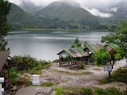 Ambarita Village to see Stone Chairs and Table, the execution place of . (foto )