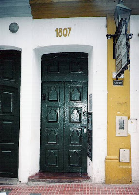 Puerta Colonial español de madera