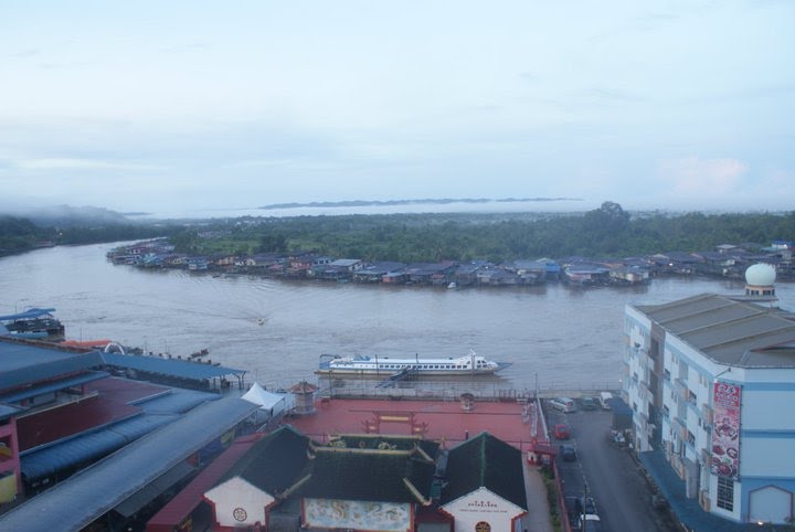 ANJUNG FIKIR Perjalanan 4 Cikgu Limbang  pulang ke Limbang 