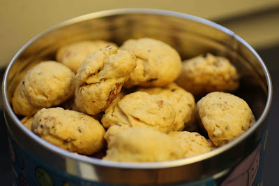 Cookies salés au bacon et noisettes