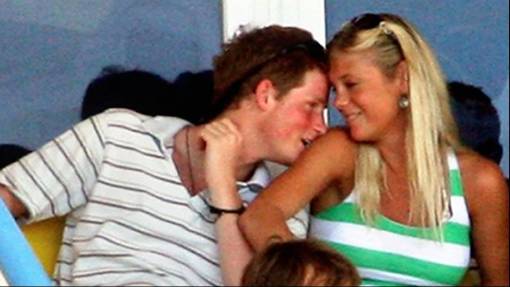 Foto Mesra Harry dan Chelsy Davy