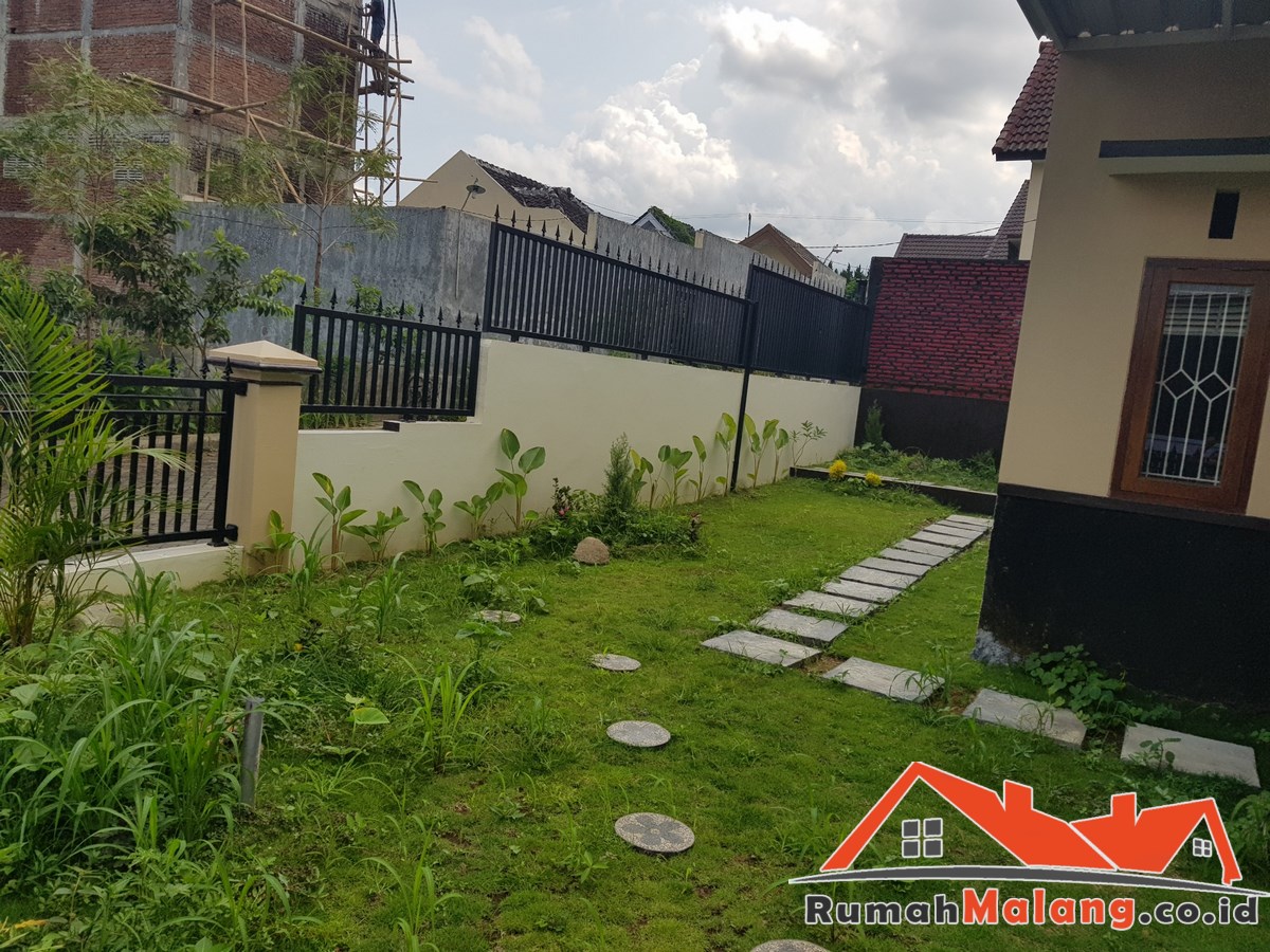 Rumah Grand Soeroso 2 Hook Luas Murah - Rumah Dijual di Malang