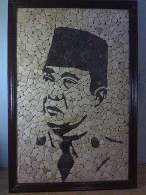  Kerajinan  Pecahan Batu Alam Presiden Soekarno