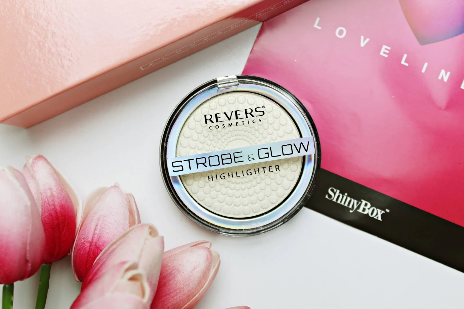 REVERS COSMETICS Puder rozświetlający STROBE&GLOW