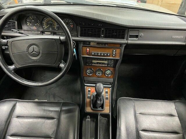 Mercedes Benz W201 190E 2.3-16V