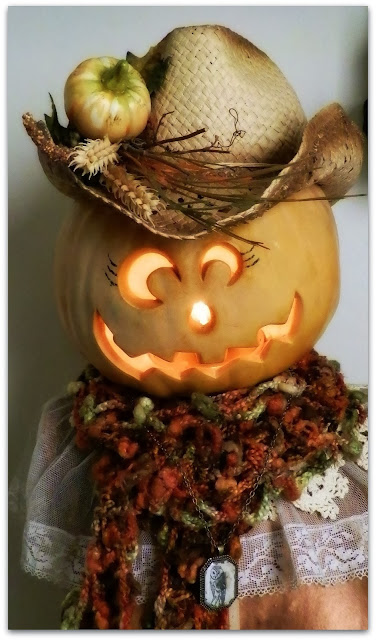 fall pumpkin decor using dress form