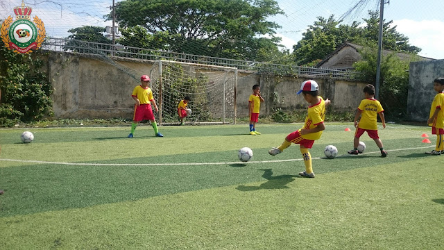 HỌC BONG ĐÁ THIẾU NHI HỒ CHÍ MINH