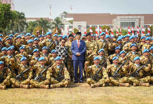 Lepas Pasukan Garuda Penjaga Perdamaian, Presiden Jokowi: Jaga Nama Baik Bangsa