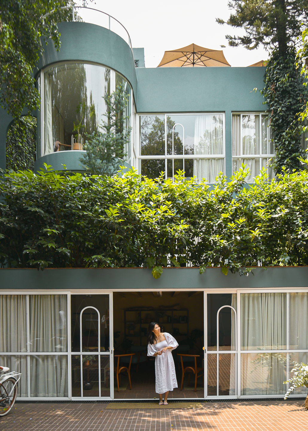 Exterior entrance of Uma Casa, Design boutique hotel in the heart of Mexico City - FOREVERVANNY.com