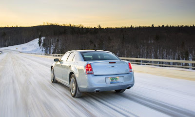 2013 Chrysler 300 Glacier