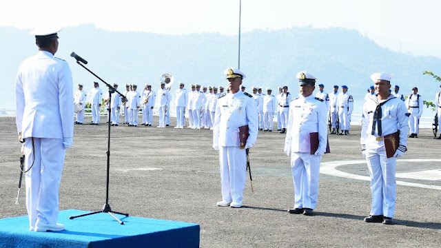 Danlantamal II Irup Upacara HUT TNI AL Padang