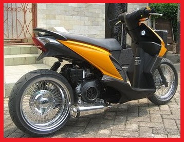 Honda Beat_Racing-Kumpulan Gambar Modifikasi Motor 1.jpg