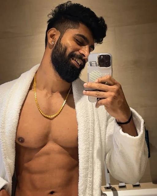 Hot Indian Men Body - Men with Gold Chain - Sexy Indian Men
