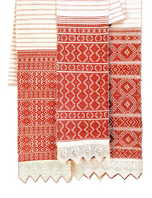 Ritaul towel from Belarus embroidered in traditional style