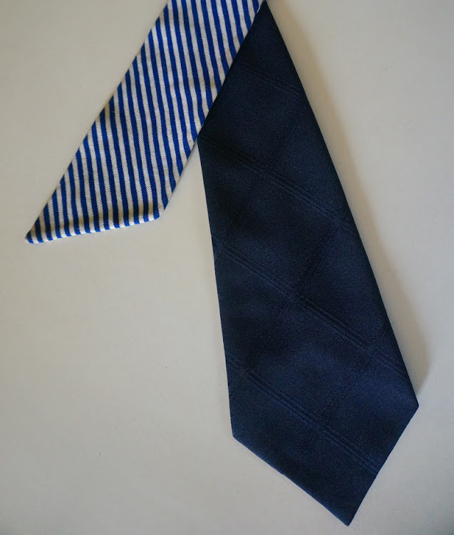 60s 70s blue diamond necktie collar stripe