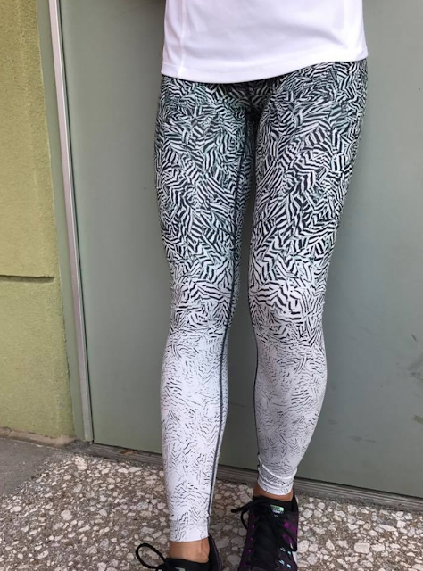 https://api.shopstyle.com/action/apiVisitRetailer?url=https%3A%2F%2Fshop.lululemon.com%2Fp%2Fwomen-pants%2FWunder-Under-Pant-HR-Dazzle%2F_%2Fprod8351628%3Frcnt%3D1%26N%3D1z13ziiZ7z5%26cnt%3D76%26color%3DLW5AEGS_028078&site=www.shopstyle.ca&pid=uid6784-25288972-7