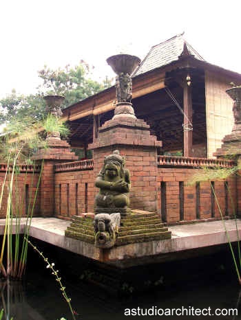 A: Kaliandra dan telaah tradisi arsitektur Nusantara