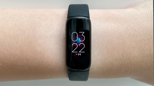 5. Fitbit Luxe