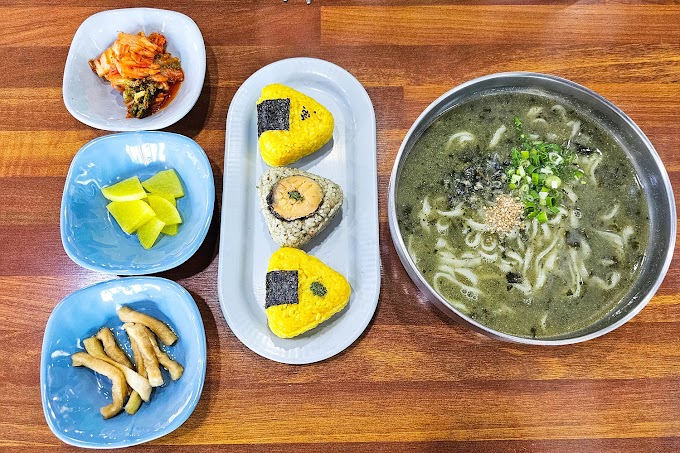 제주 공항 인근 맛집 제주시 제주에가면 보말칼국수 도담밥 ft 아침식사 혼밥
